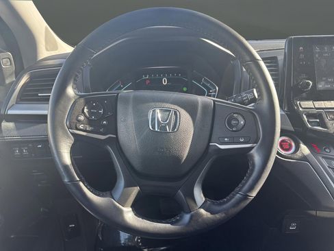 Used 2024 Honda Odyssey EX-L image 17