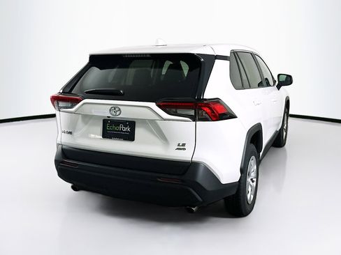 Used 2024 Toyota RAV4 LE image 9