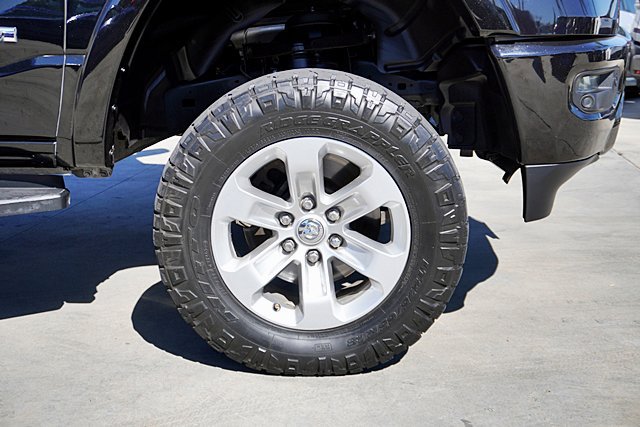 Used 2020 RAM 1500 Laramie w/ Sport Appearance Package AWD/4WD image 15