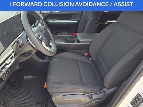 Certified 2025 Hyundai Santa Fe SE FWD image 12