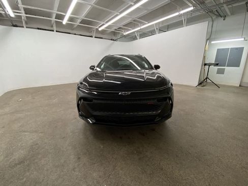 Used 2024 Chevrolet Equinox EV RS image 9