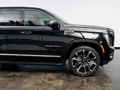 Used 2025 GMC Yukon Denali image 26