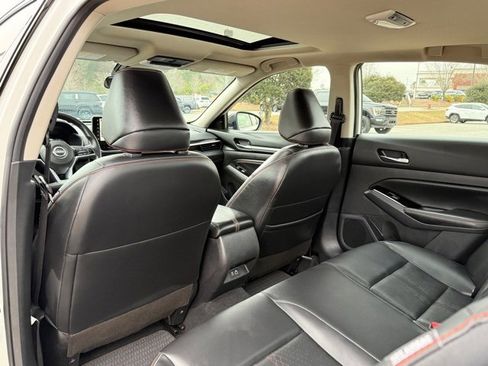 Used 2023 Nissan Altima 2.5 SR w/ SR Premium Package image 29