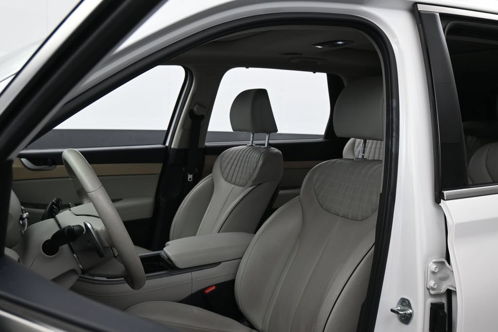 Used 2024 Hyundai Palisade Limited FWD image 10