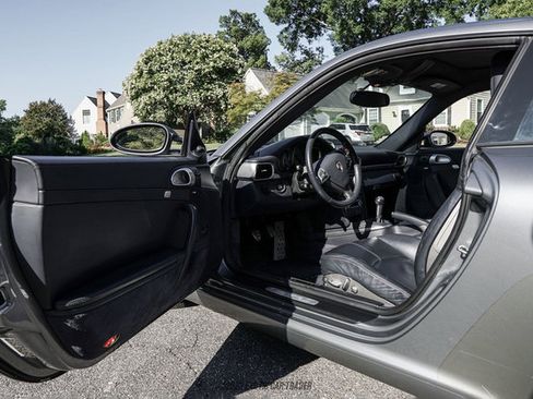 Used 2006 Porsche 911 Carrera S RWD image 46