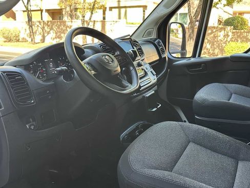 Used 2023 RAM ProMaster 2500 FWD image 14