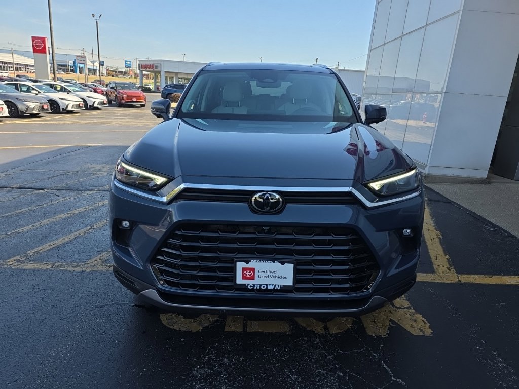 Used 2026 Toyota Grand Highlander AWD image 11