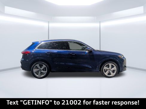 New 2025 Audi Q5 Prestige image 36