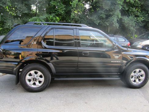 Used 1998 Isuzu Rodeo LS AWD/4WD image 22