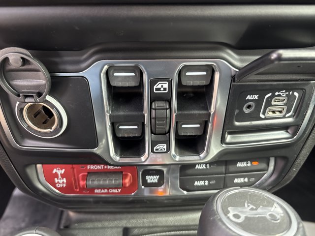 Used 2019 Jeep Wrangler Unlimited Rubicon AWD/4WD image 36