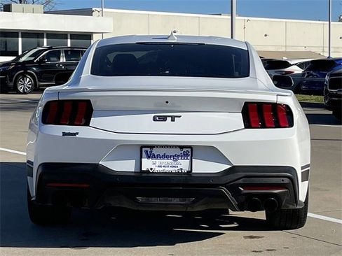 Used 2024 Ford Mustang GT Premium image 5