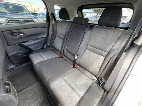 Used 2024 Nissan Rogue SV AWD/4WD image 23