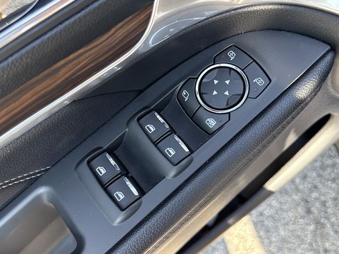 Used 2017 Ford Explorer Limited FWD image 77