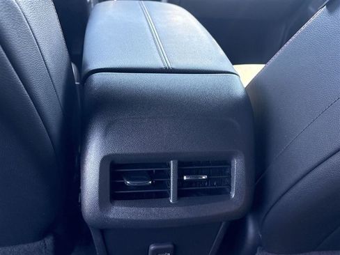 Certified 2023 Chevrolet Equinox RS w/ RS Leather Package FWD image 20