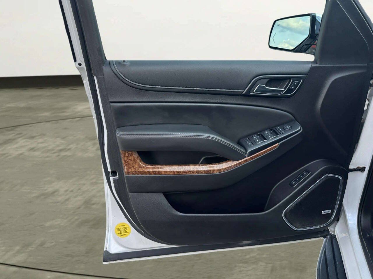 Used 2016 Chevrolet Tahoe LTZ AWD/4WD image 10