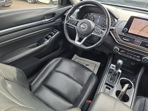 Used 2022 Nissan Altima 2.5 Platinum image 30