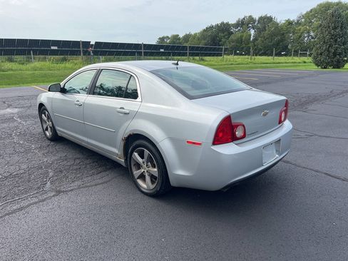 Used 2011 Chevrolet Malibu LT FWD image 2