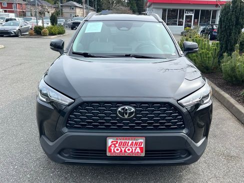 Certified 2023 Toyota Corolla Cross LE image 5