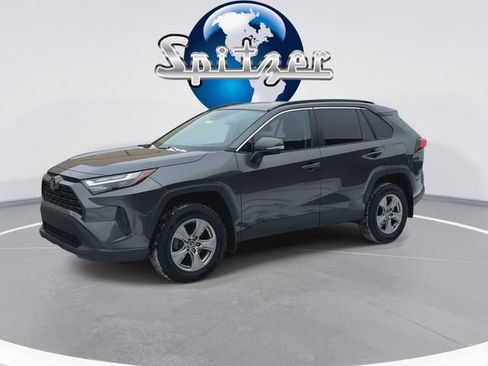 Used 2022 Toyota RAV4 XLE image 4