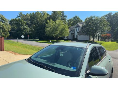 Used 2024 Hyundai Kona SEL FWD image 5