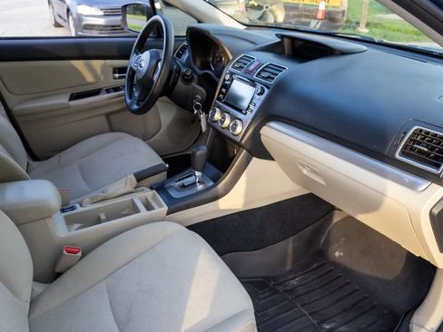 Used 2015 Subaru Crosstrek 2.0i Premium w/ Moonroof Package AWD/4WD image 9