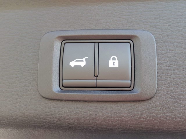 Used 2025 Mitsubishi Outlander SE FWD image 13