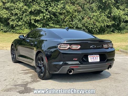 Used 2022 Chevrolet Camaro LT w/ RS Package image 5