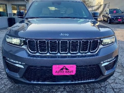Used 2023 Jeep Grand Cherokee Limited w/ Trailer Tow Prep Group (B) AWD/4WD image 24