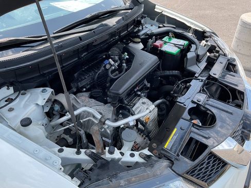 Used 2016 Nissan Rogue SL FWD image 47