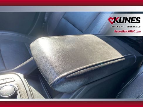 Used 2020 GMC Acadia SLT w/ Premium Package image 33