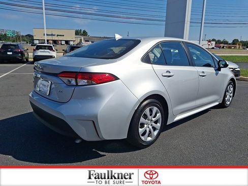 Certified 2025 Toyota Corolla LE FWD image 7