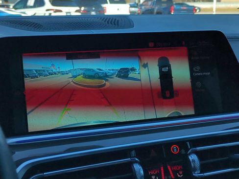 Used 2022 BMW X5 xDrive40i w/ Executive Package image 15