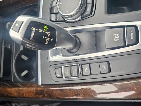 Used 2015 BMW X5 xDrive35i w/ Premium Package image 32