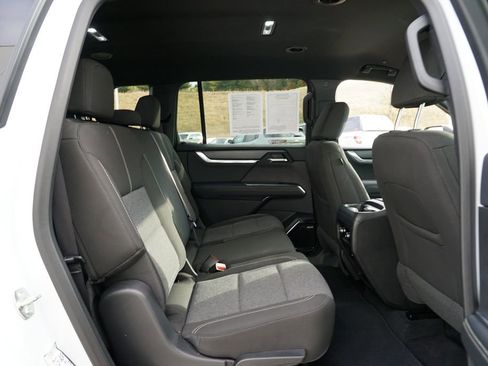 Certified 2025 GMC Acadia Elevation image 28