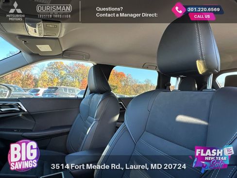 New 2025 Mitsubishi Outlander SE image 18