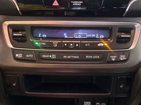 Used 2021 Honda Pilot EX-L image 19
