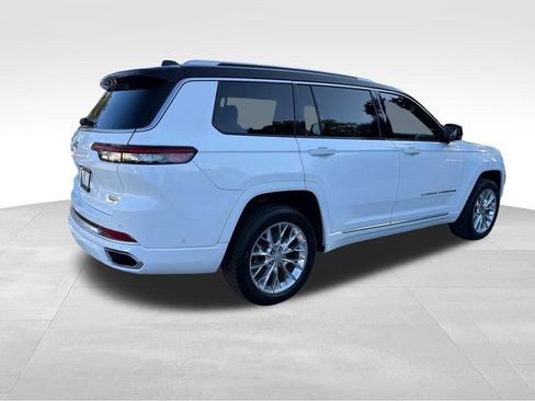 Used 2021 Jeep Grand Cherokee L Summit w/ Luxury Tech Group V AWD/4WD image 12