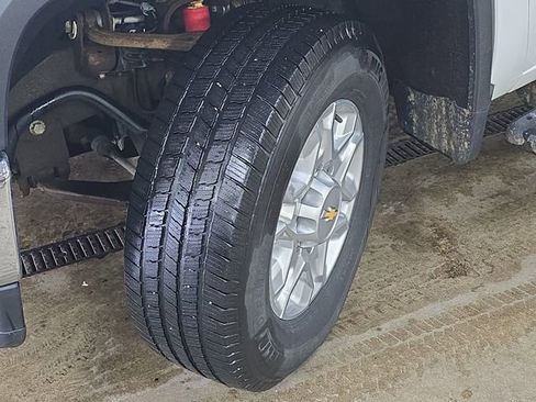 Used 2022 Chevrolet Silverado 2500 LT w/ Convenience Package image 33