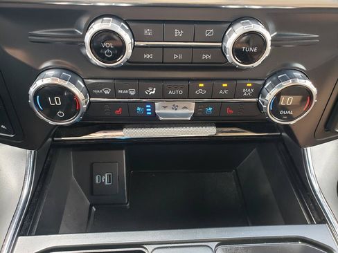 Used 2021 Ford F150 Lariat w/ Equipment Group 501A Mid AWD/4WD image 18