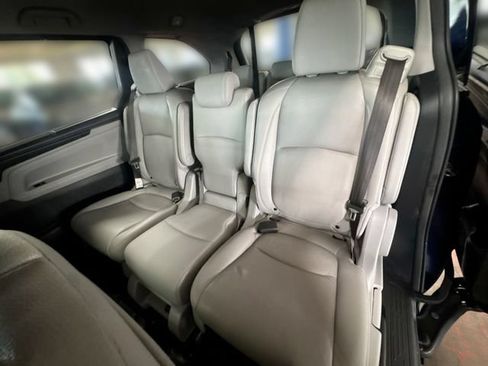 Used 2020 Honda Odyssey Touring image 25