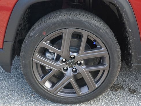 New 2026 Jeep Compass Limited image 25