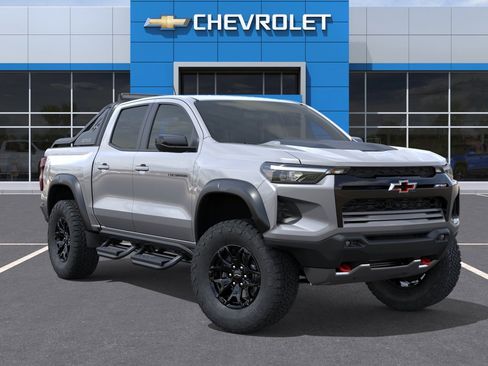 New 2026 Chevrolet Colorado ZR2 w/ Midnight Edition image 7