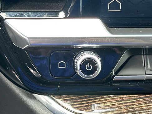 Used 2024 GMC Sierra 1500 Elevation image 9