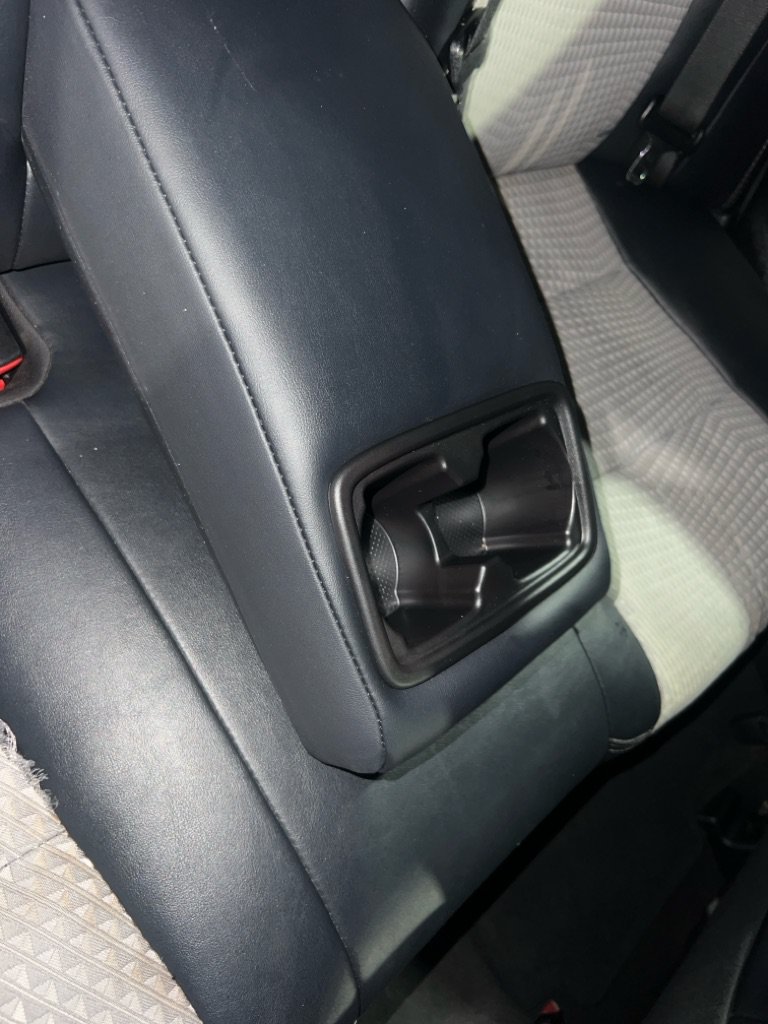 Used 2012 Toyota Camry SE FWD image 16