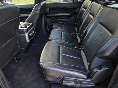 Used 2021 Ford Expedition Max XLT image 20