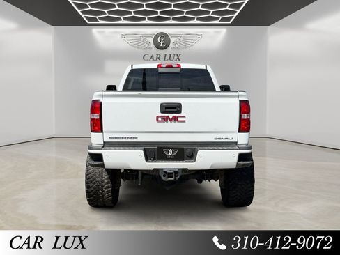 Used 2017 GMC Sierra 2500 Denali w/ Duramax Plus Package AWD/4WD image 4