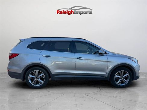 Used 2016 Hyundai Santa Fe Limited FWD image 6