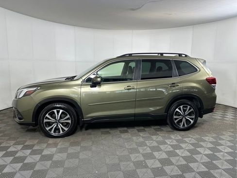 Used 2022 Subaru Forester Limited image 6