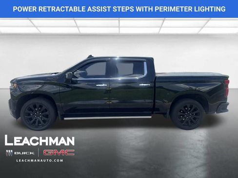 Used 2020 Chevrolet Silverado 1500 High Country w/ Technology Package AWD/4WD image 2
