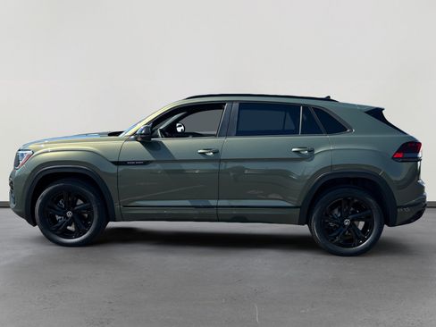New 2026 Volkswagen Atlas Cross Sport SEL R-Line AWD/4WD image 2